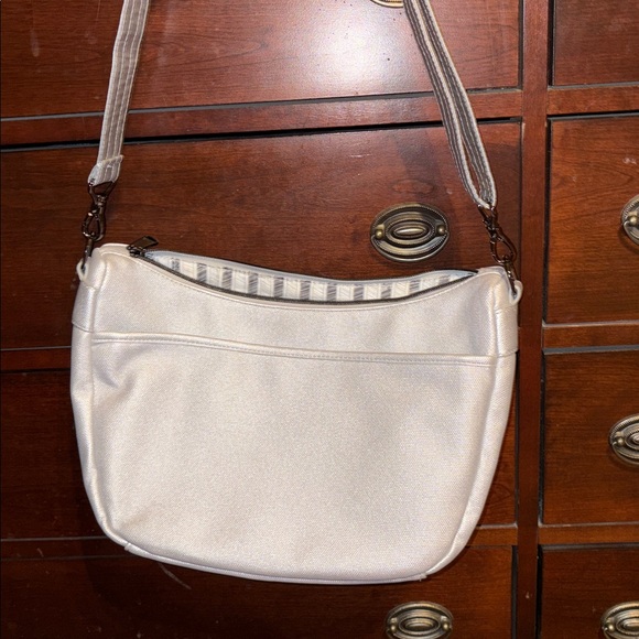 Lug Metallic Silver Harmony Lux Crossbody Bag - Picture 6 of 7